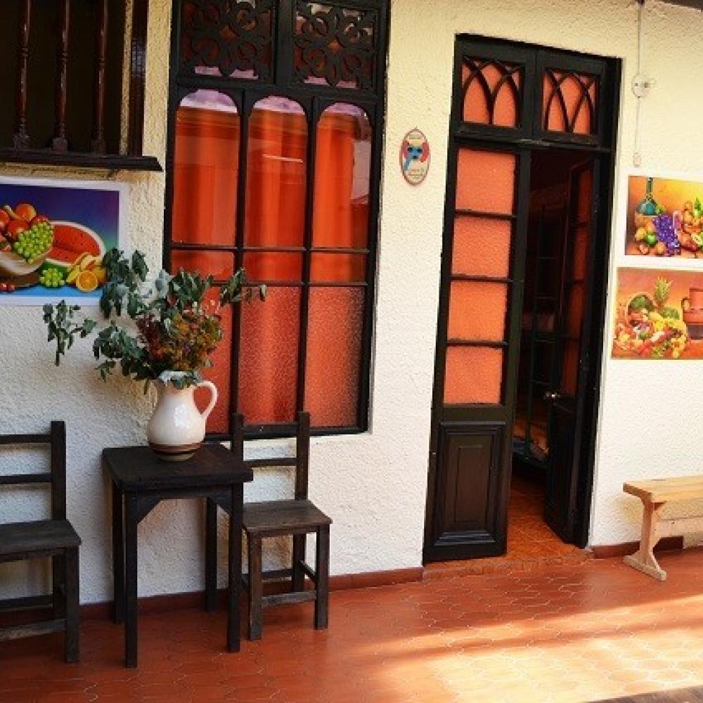 TIP TOP BACKPACKERS