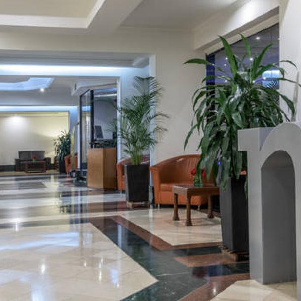 ROYAL PARK METROTEL