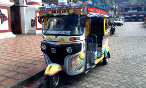 Mototaxis el transporte tipico de la región