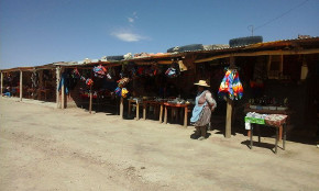 Artesanias en Uyuni